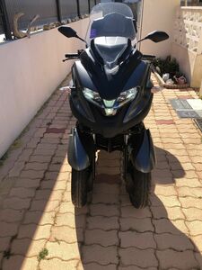 YAMAHA TRICITY 300