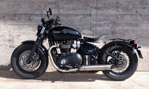 TRIUMPH BONNEVILLE BOBBER