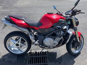 MV AGUSTA BRUTALE 750 S