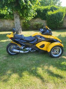 CAN AM SPYDER 1000