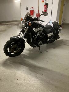 YAMAHA VMAX 1200 BLACK MAX