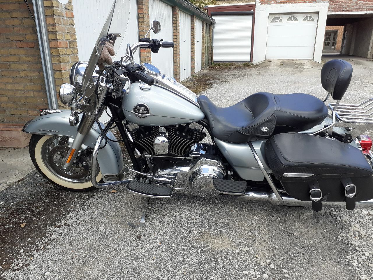 Photo HARLEY DAVIDSON FLH