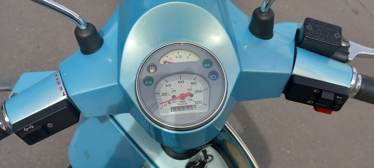 Photo VESPA PX 125 70TH