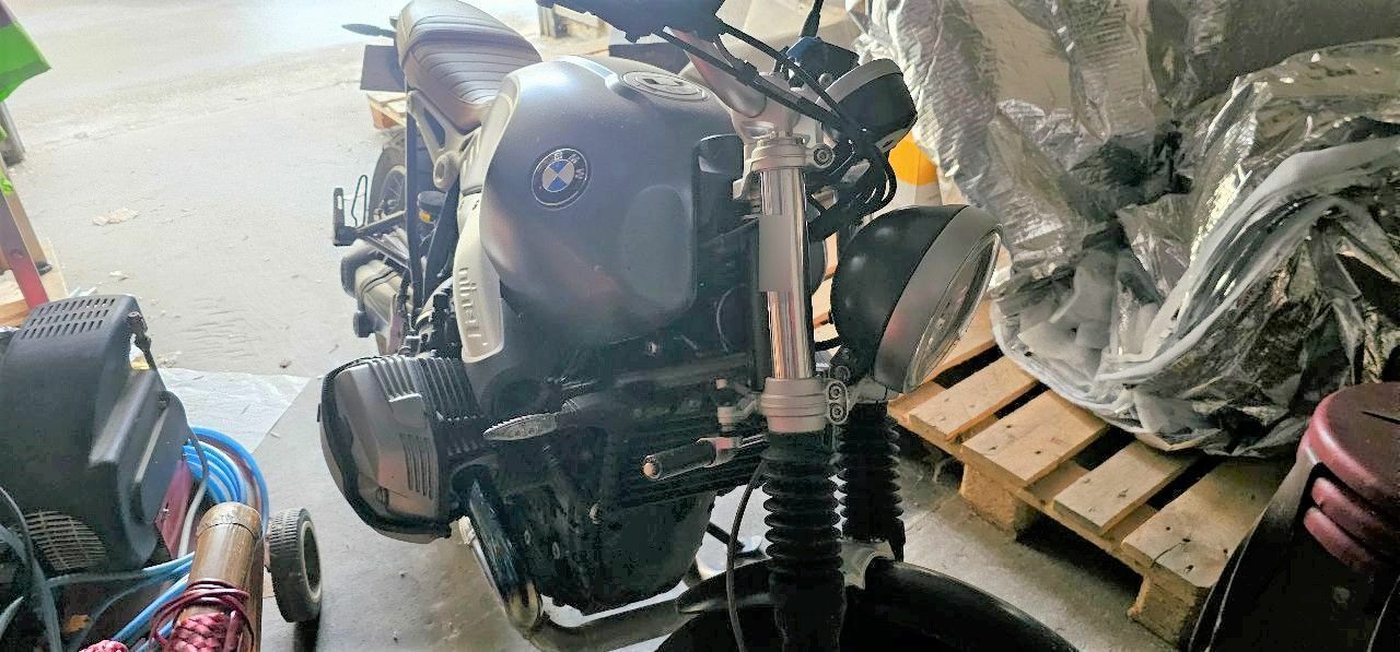 Photo BMW R NINE T SCRAMBLER