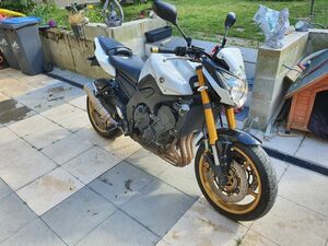 YAMAHA FZ8 800