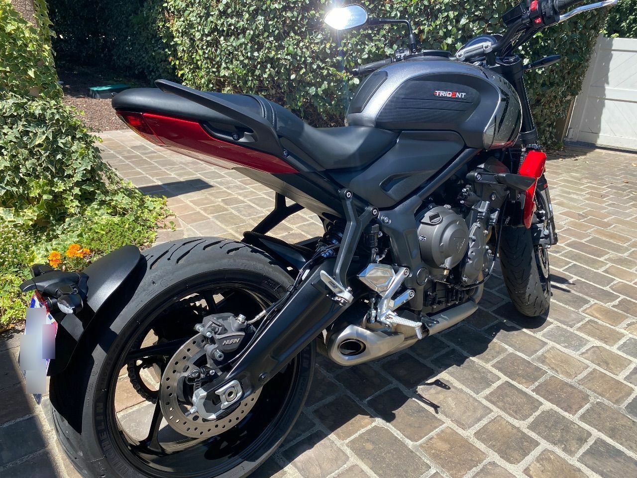 Photo TRIUMPH TRIDENT