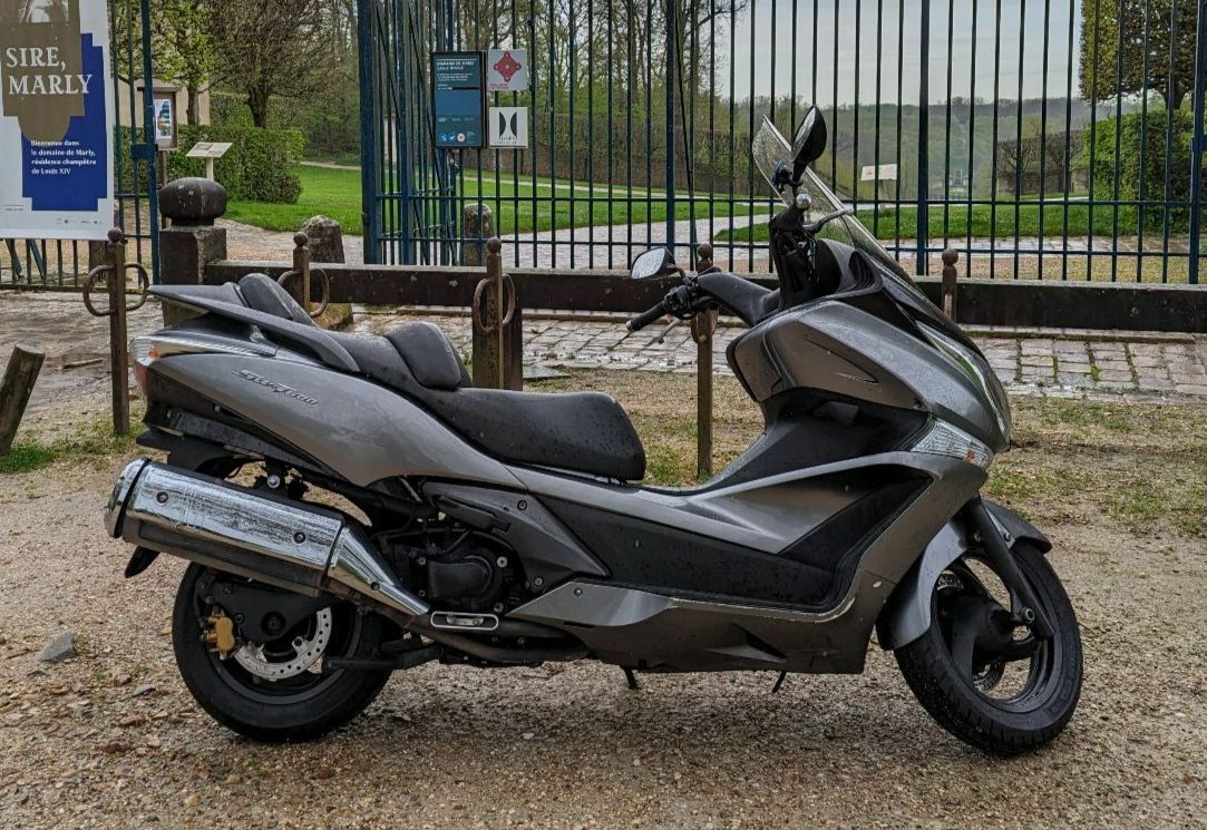 Photo HONDA FJS 600