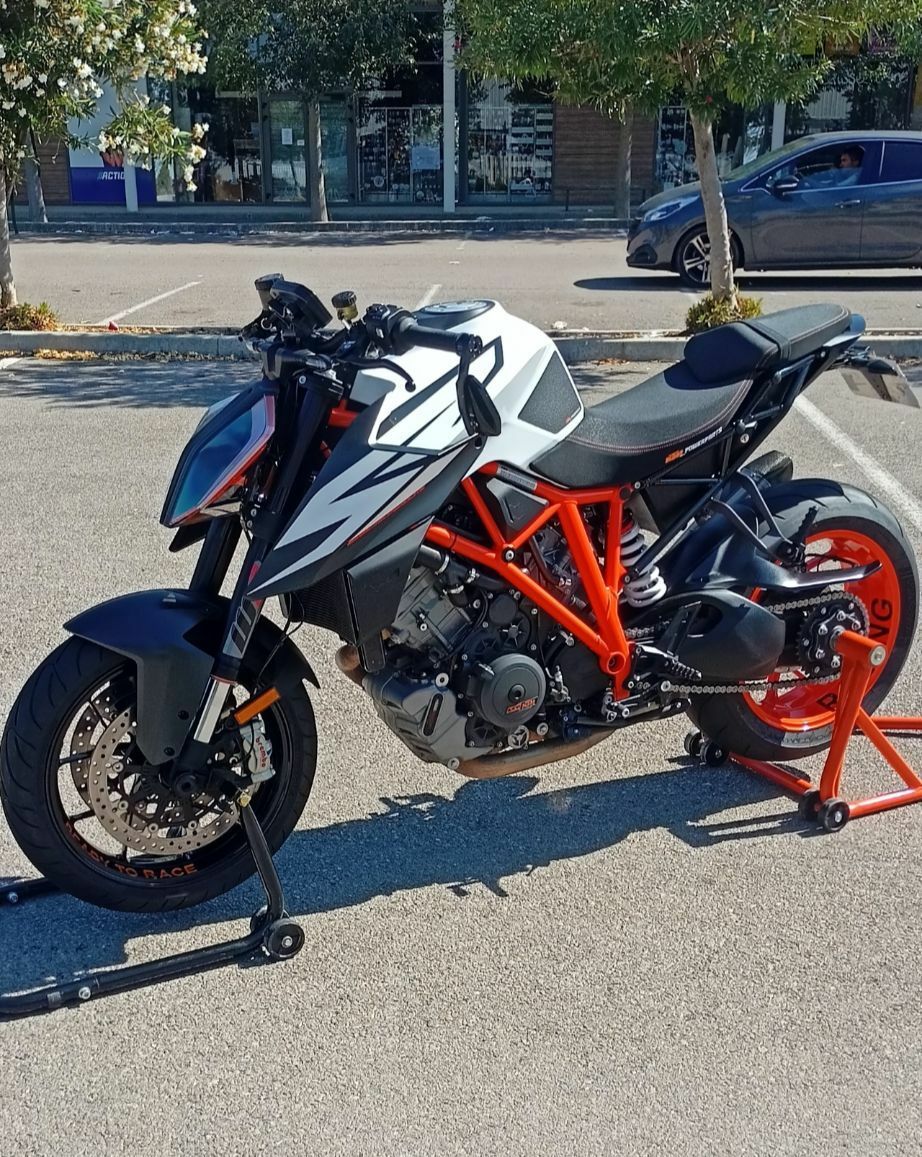 Photo KTM SUPER DUKE 1290 R