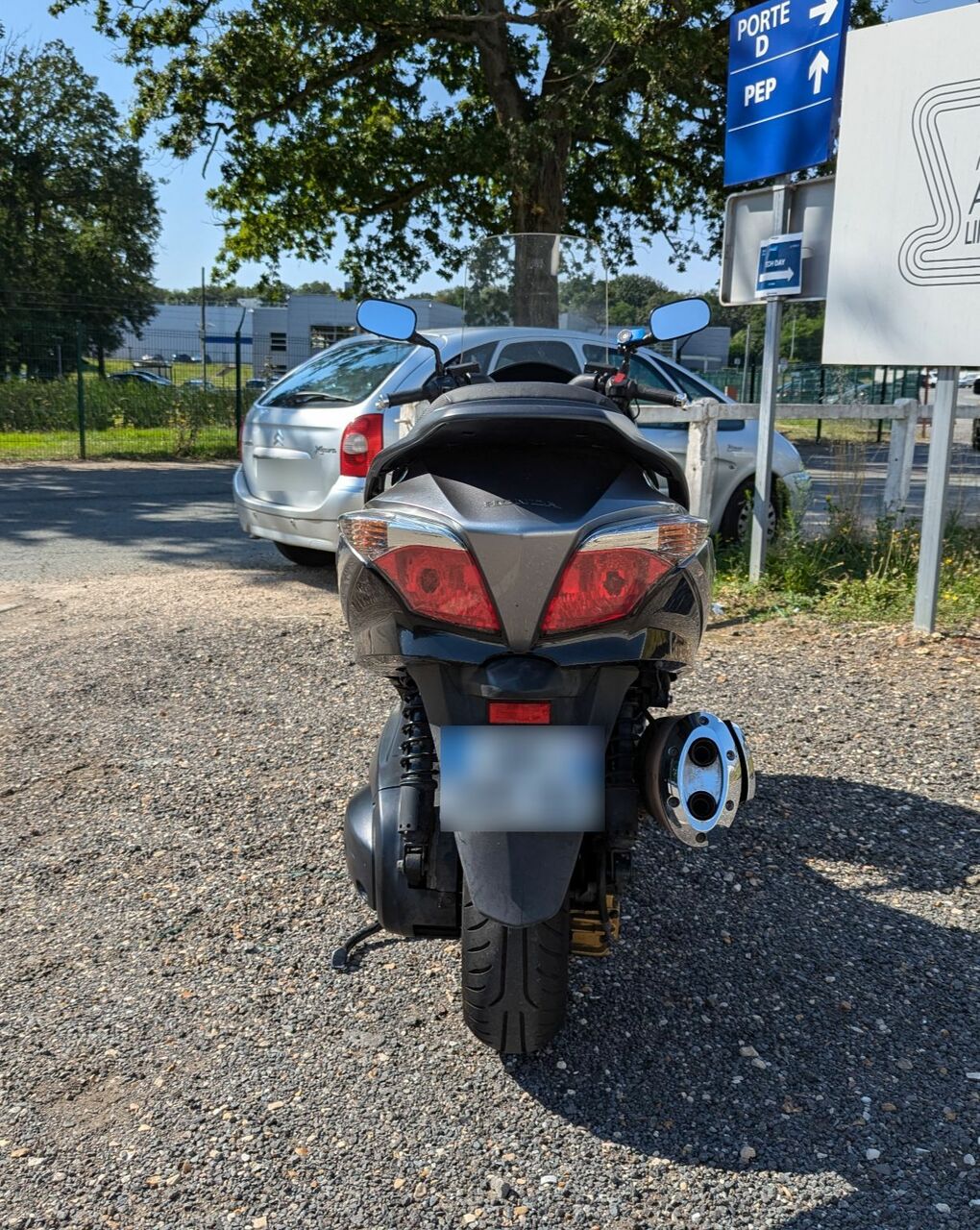 Photo HONDA FJS 600