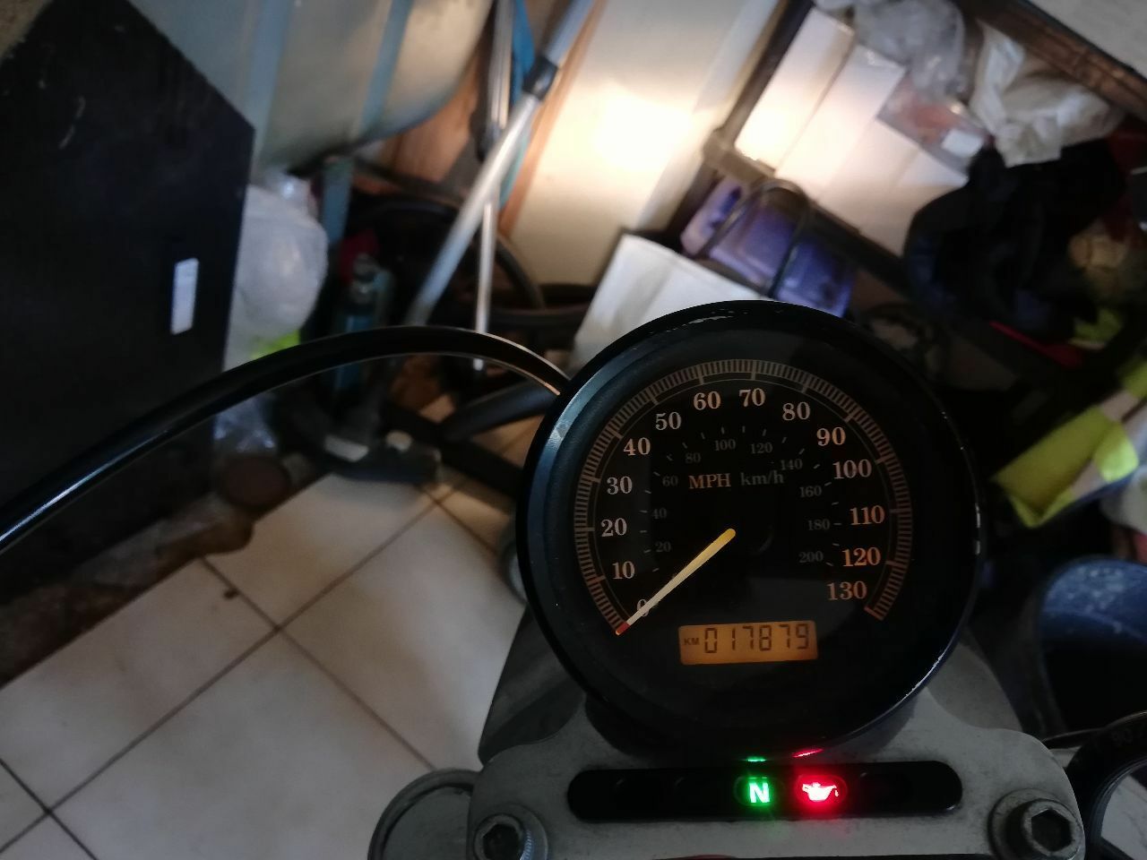 Photo HARLEY DAVIDSON 883