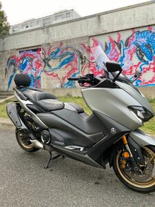 YAMAHA T MAX 560