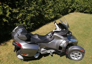 CAN AM SPYDER 1000 RT