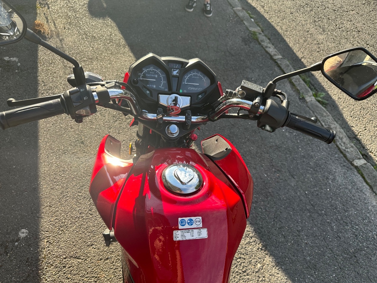 Photo HONDA GLR1251WH