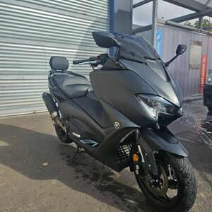 YAMAHA T MAX 560