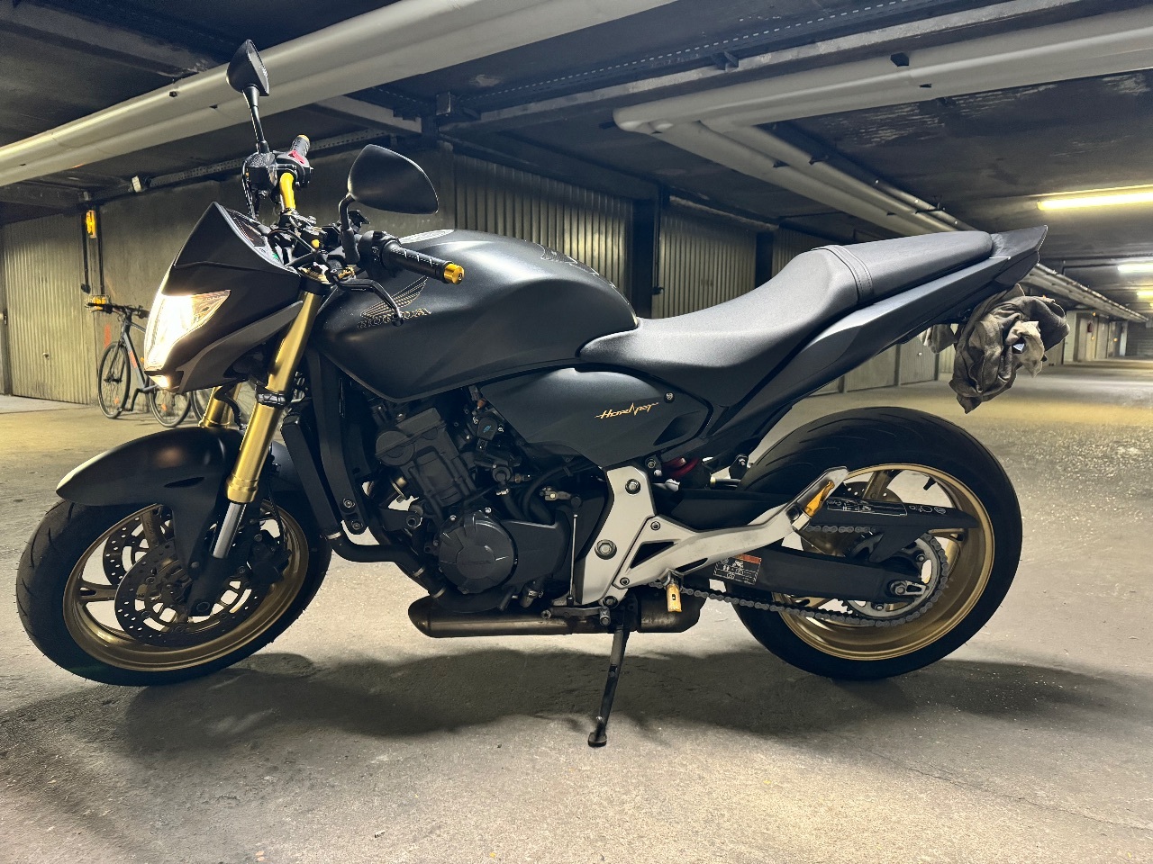Photo HONDA CB 600 F