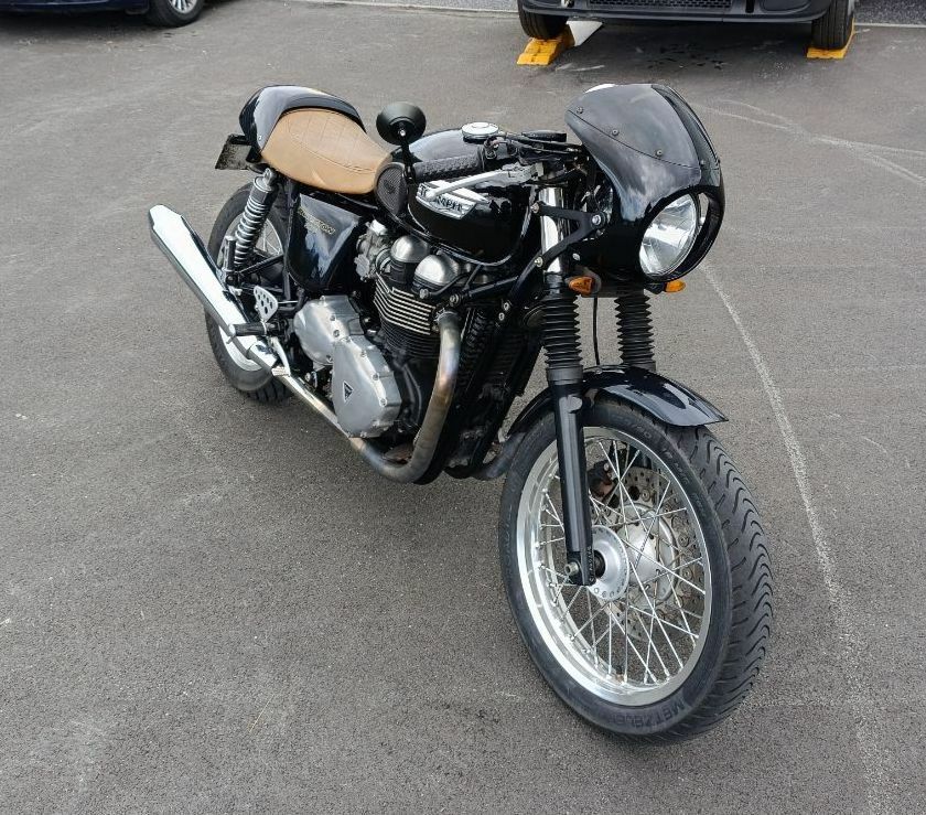 Photo TRIUMPH THRUXTON 900