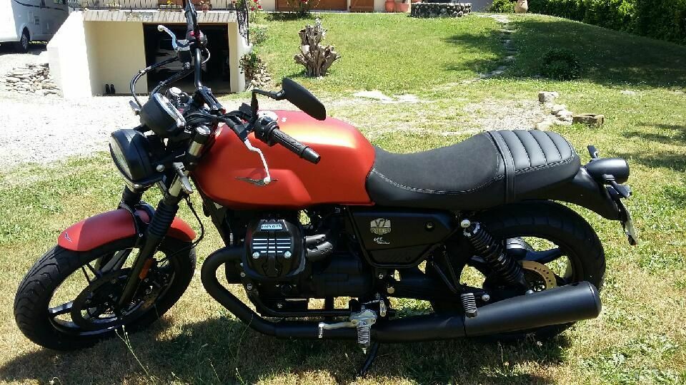 Photo MOTO GUZZI V7 IV STONE