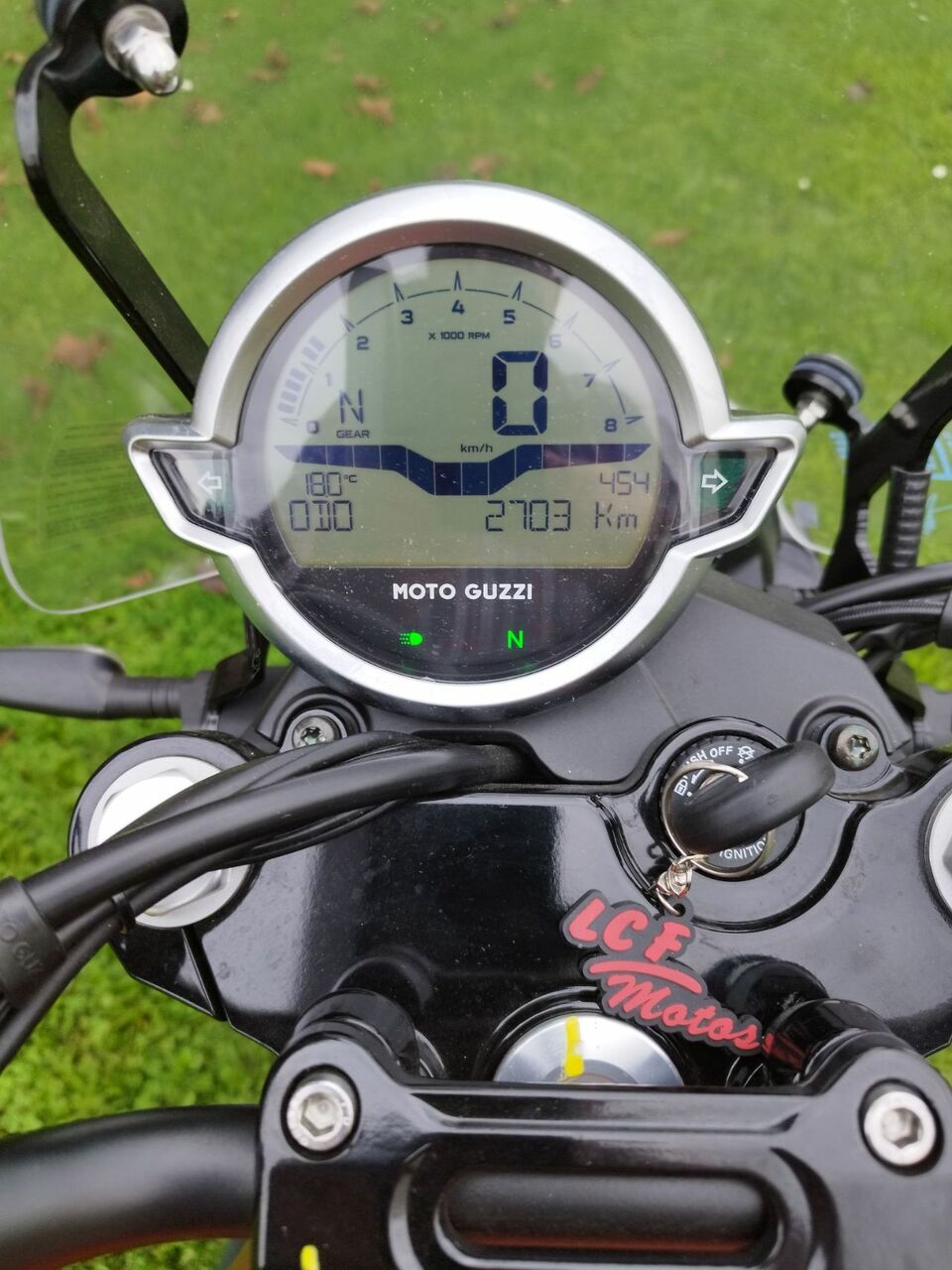 Photo MOTO GUZZI V7 IV STONE