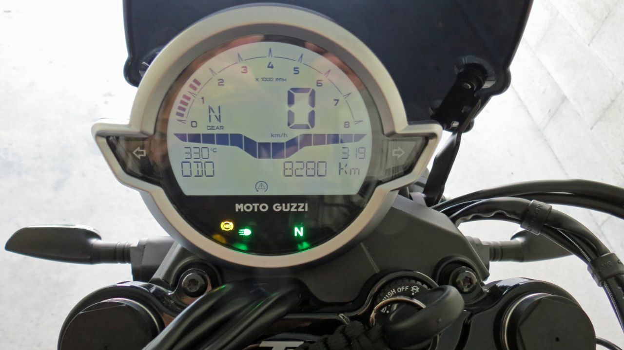 Photo MOTO GUZZI V7 STONE