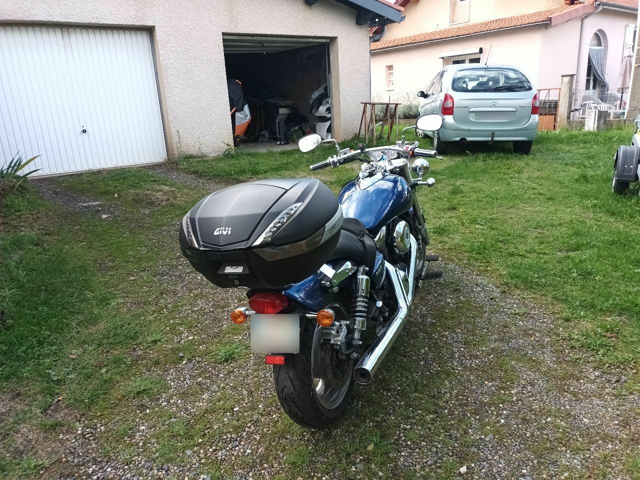 Photo SUZUKI MARAUDER 1600