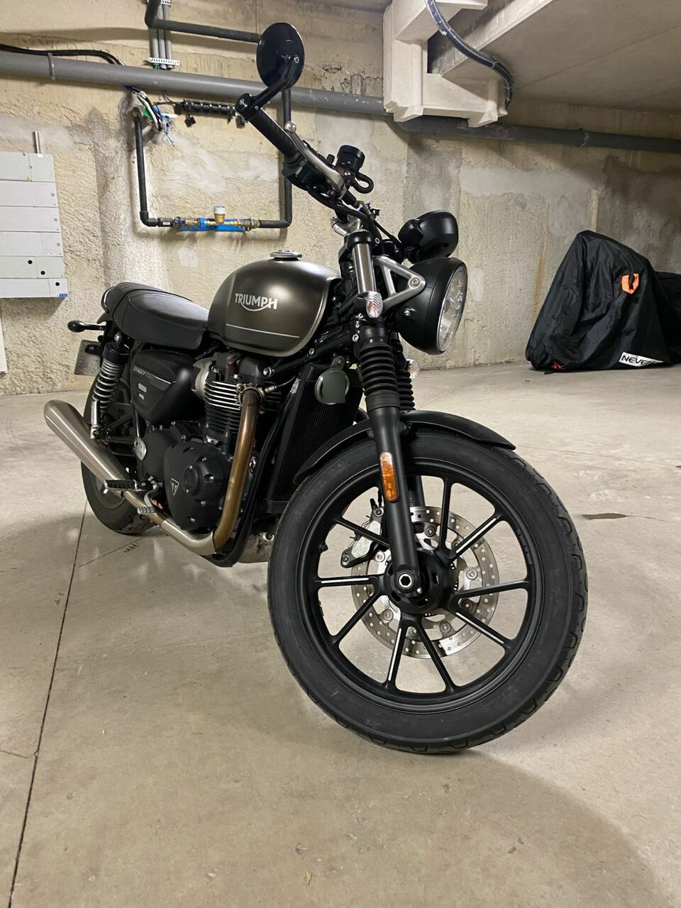 Photo TRIUMPH STREET TWIN