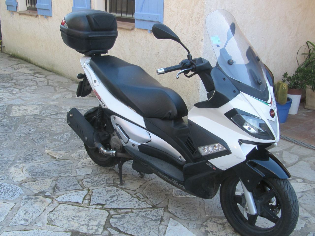 Photo APRILIA SR MAX 125