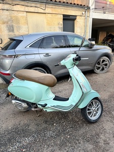 VESPA PRIMAVERA 50
