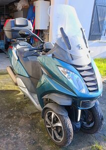 PEUGEOT METROPOLIS 400