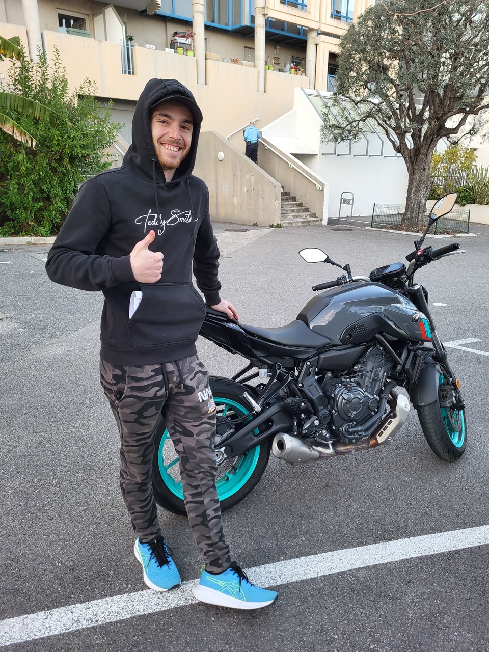 Photo YAMAHA MTN 690