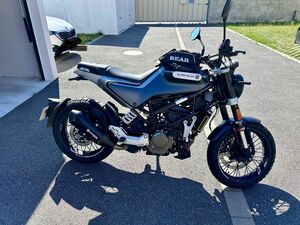 HUSQVARNA SVARTPILEN 125