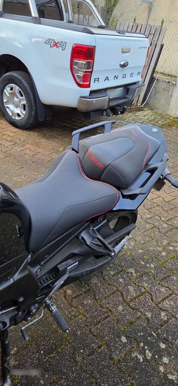 Photo YAMAHA FZ8