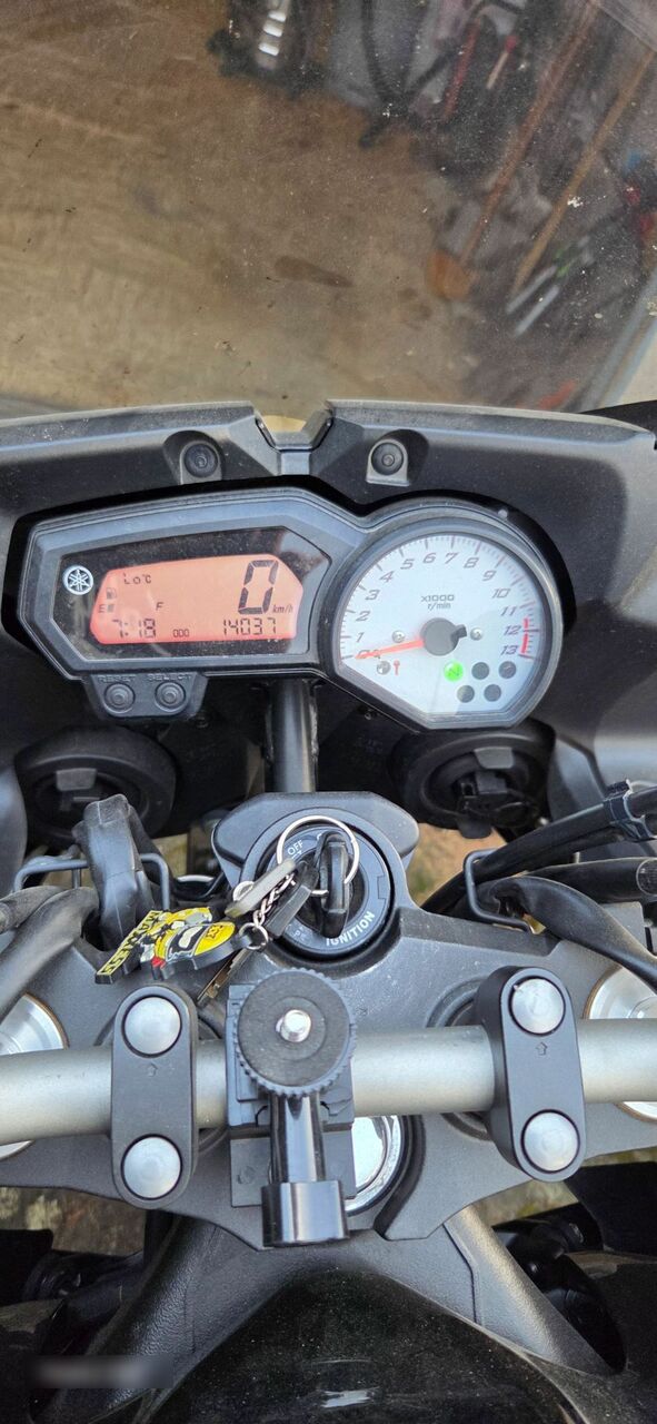 Photo YAMAHA FZ8
