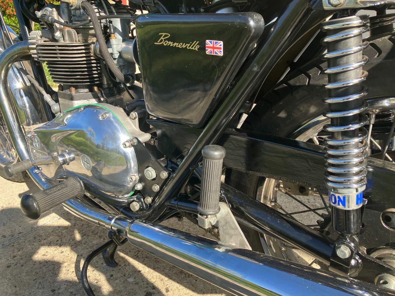 Photo TRIUMPH BONNEVILLE 750