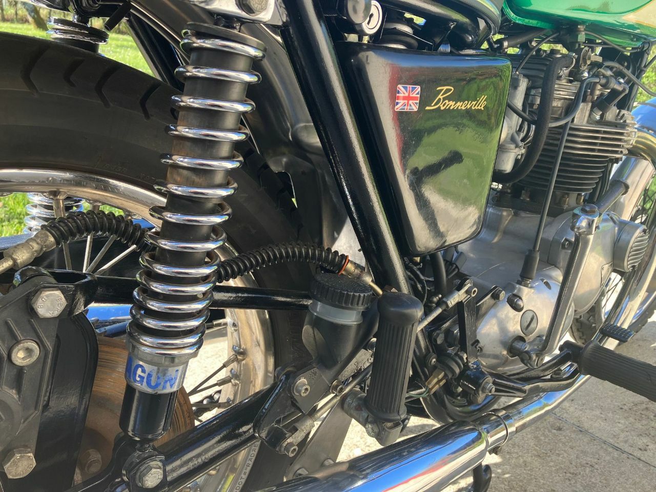 Photo TRIUMPH BONNEVILLE 750