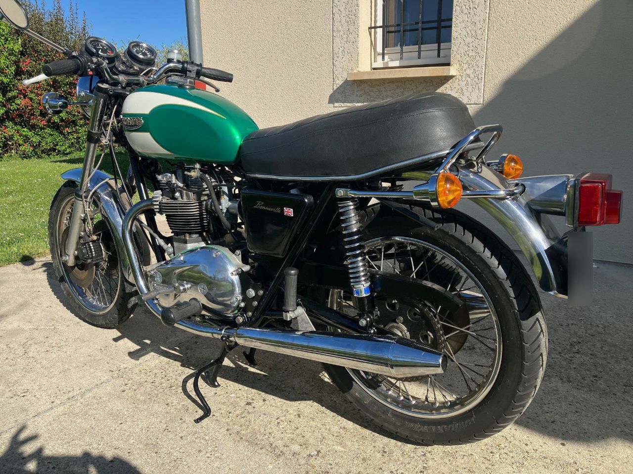 Photo TRIUMPH BONNEVILLE 750