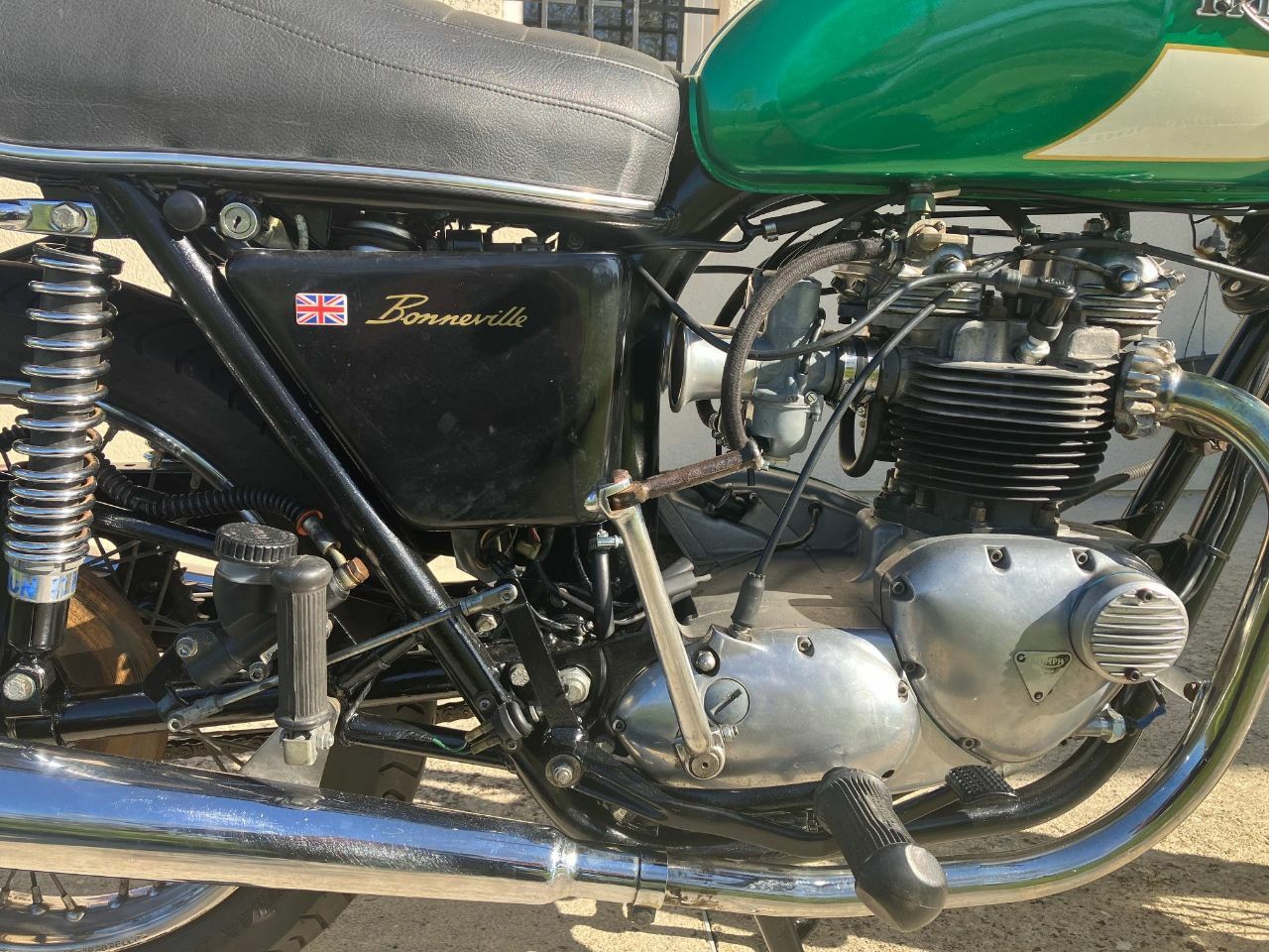 Photo TRIUMPH BONNEVILLE 750