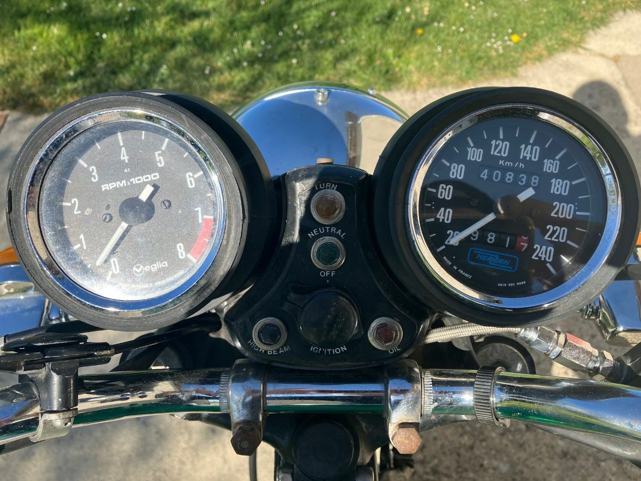 Photo TRIUMPH BONNEVILLE 750