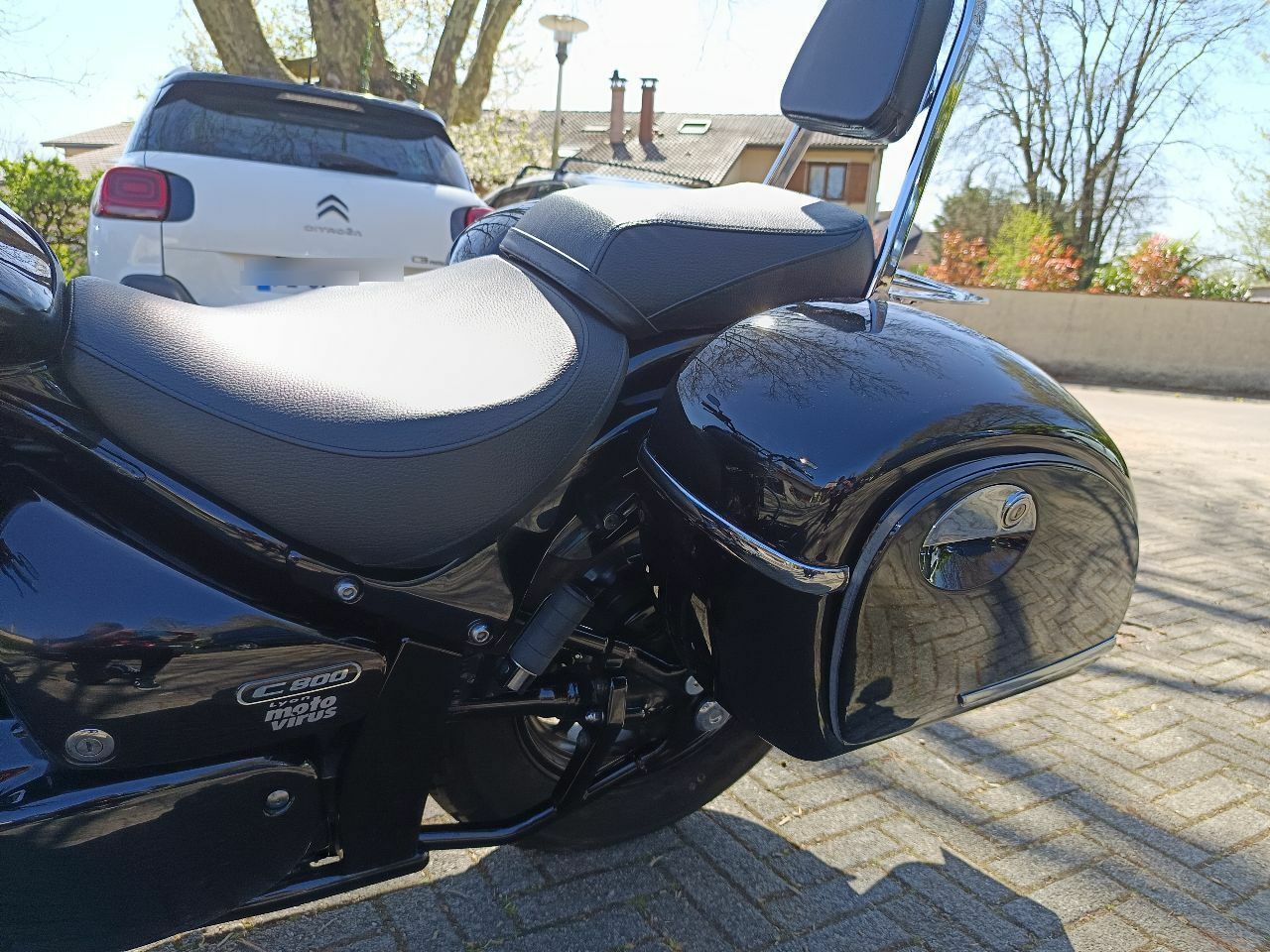 Photo SUZUKI INTRUDER 800