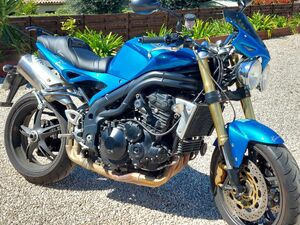 TRIUMPH SPEED TRIPLE 1050