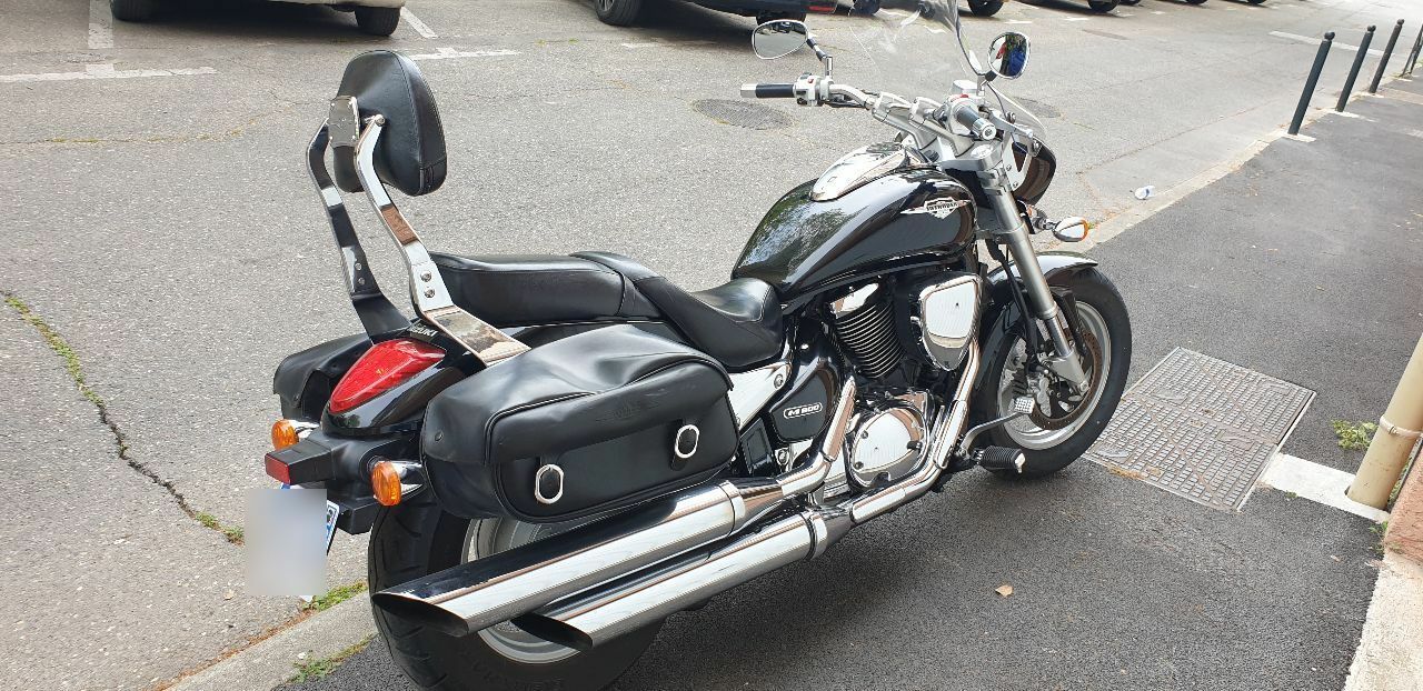Photo SUZUKI INTRUDER 800