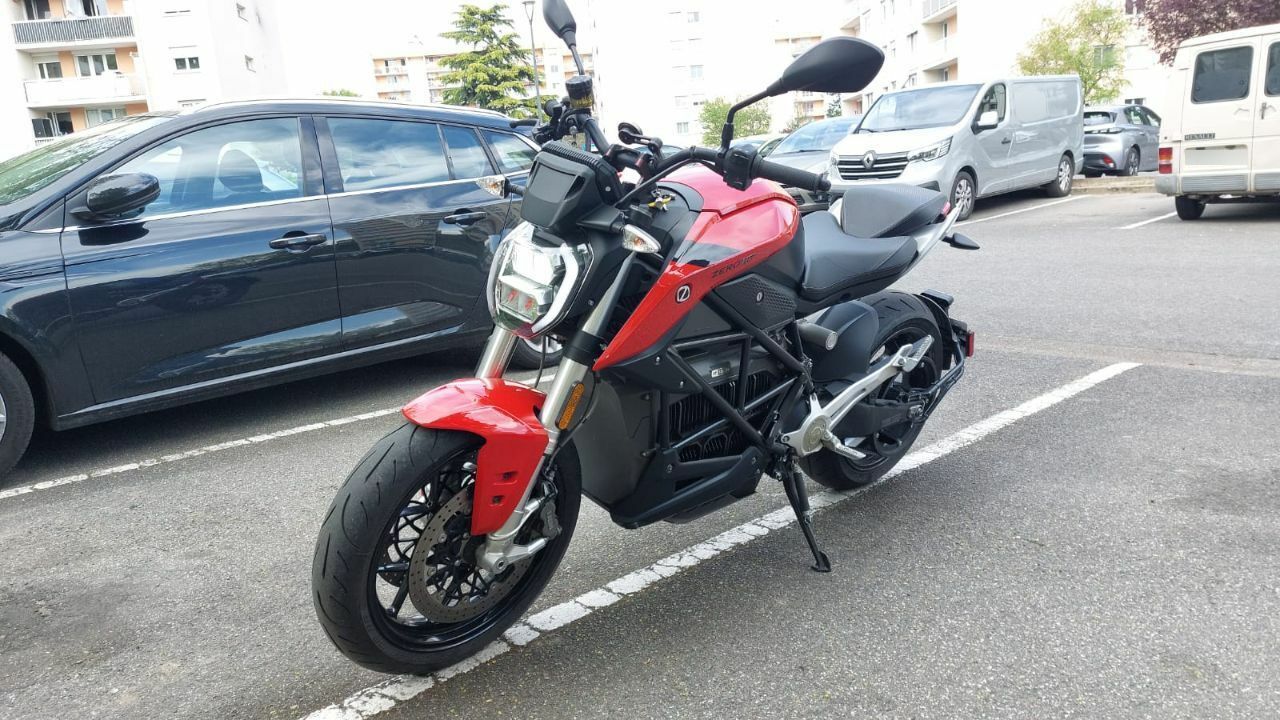 Photo ZERO MOTORCYCLES SR-F