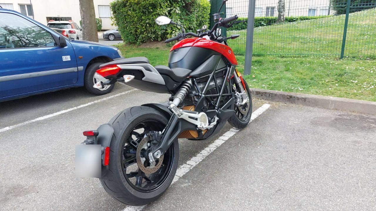 Photo ZERO MOTORCYCLES SR-F