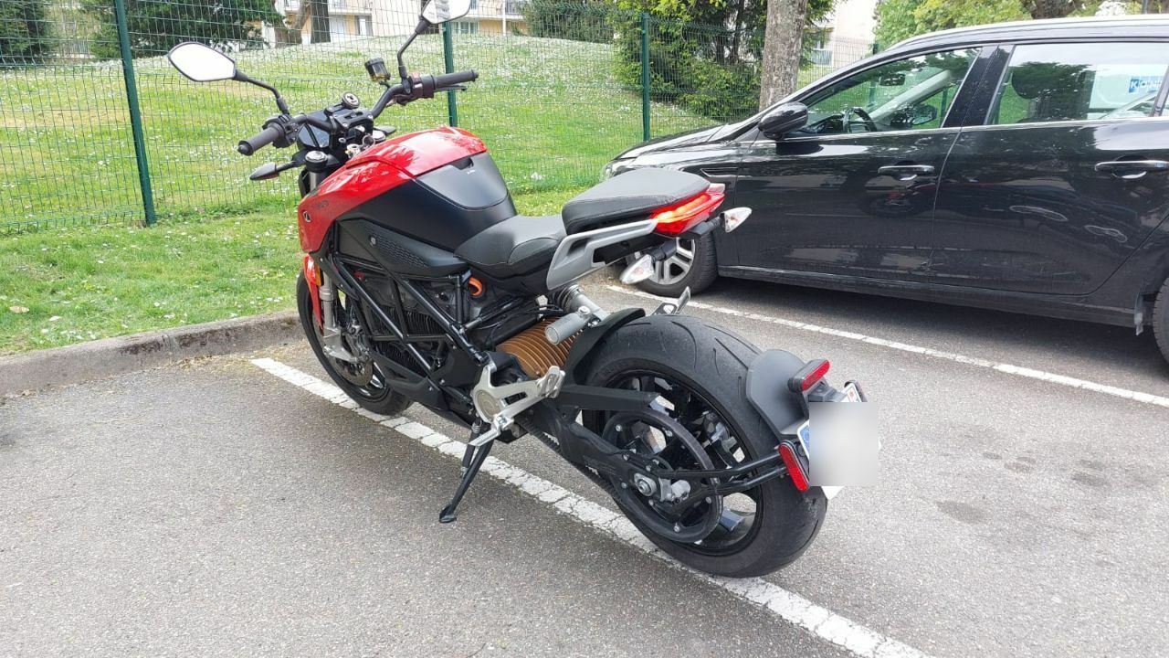 Photo ZERO MOTORCYCLES SR-F