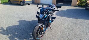 BMW M 1000 R