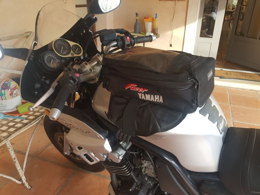 Photo YAMAHA FAZER 600