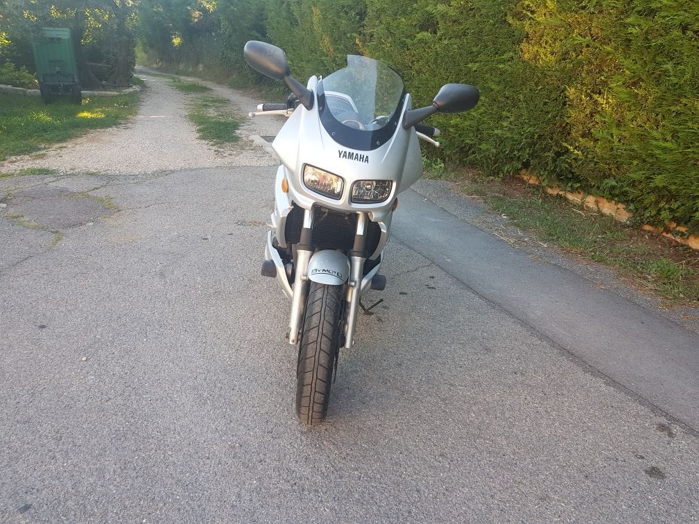 Photo YAMAHA FAZER 600