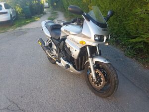 YAMAHA FAZER 600