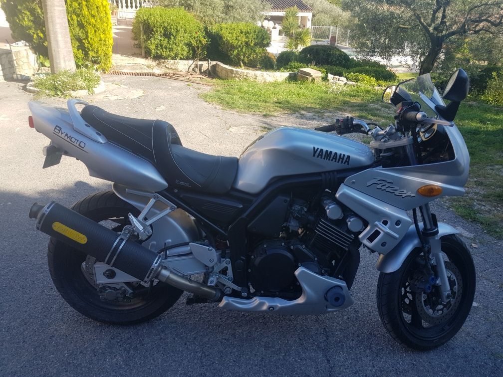 Photo YAMAHA FAZER 600