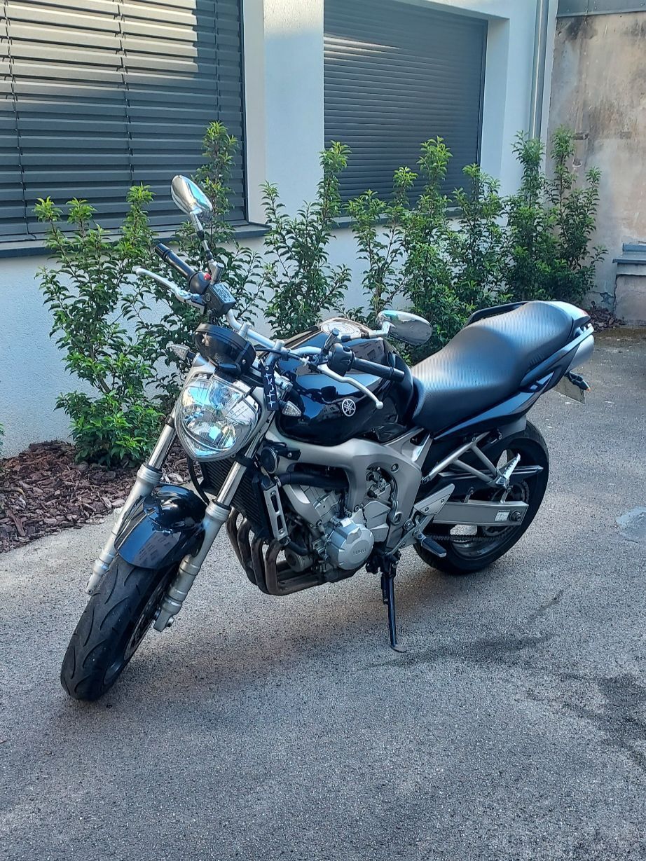 Photo YAMAHA 600