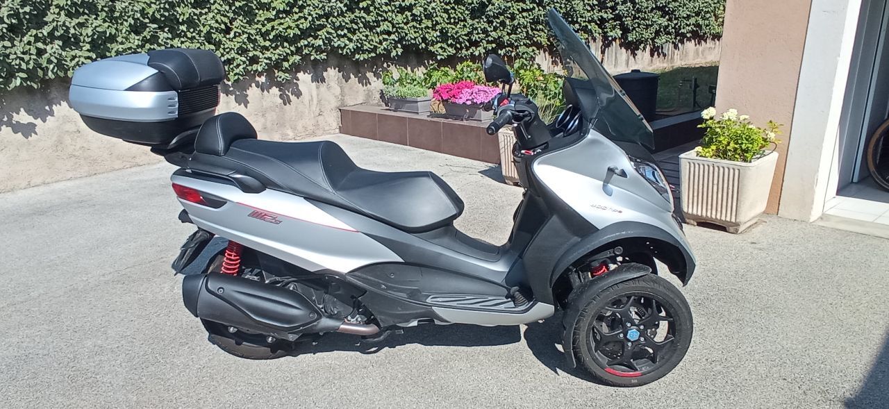 Photo PIAGGIO MP3 400 HPE